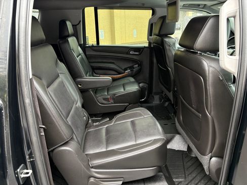 Used 2015 Chevrolet Suburban LTZ image 27