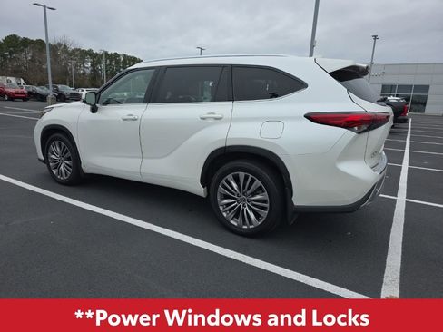 Used 2020 Toyota Highlander Platinum image 5