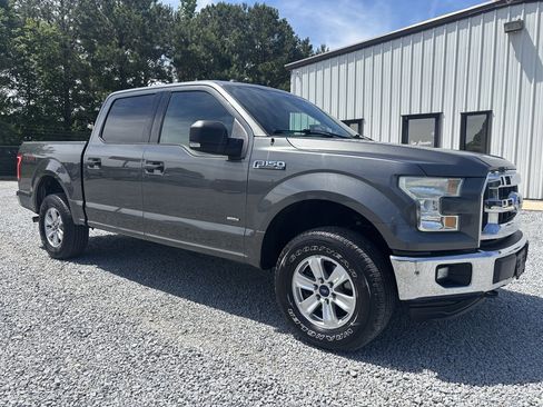 Used 2015 Ford F150 XLT w/ Equipment Group 301A Mid AWD/4WD image 3