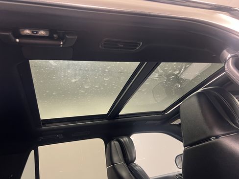 Used 2022 Lincoln Navigator L Reserve image 10