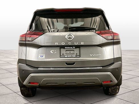 Used 2021 Nissan Rogue SV image 4