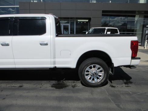 Used 2022 Ford F350 Limited AWD/4WD image 5