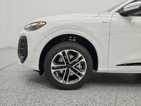 New 2026 Audi Q5 2.0T AWD/4WD image 15
