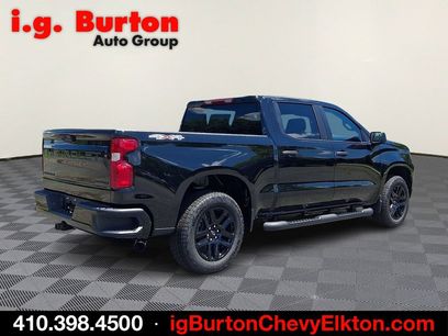 New 2026 Chevrolet Silverado 1500 Custom w/ Turbomax Blackout Package