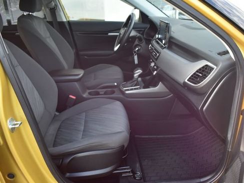 Used 2023 Kia Seltos LX AWD/4WD image 35