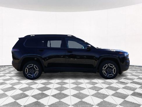 New 2026 Jeep Cherokee Laredo image 11
