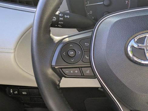 Used 2023 Toyota Corolla Cross LE image 13