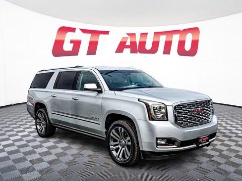 Used 2019 GMC Yukon XL Denali w/ Denali Ultimate Package image 1