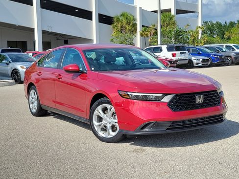 Used 2023 Honda Accord LX image 32