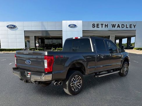 Used 2019 Ford F250 Lariat w/ Lariat Value Package image 7