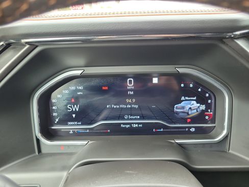 Used 2022 GMC Sierra 1500 AT4 image 30