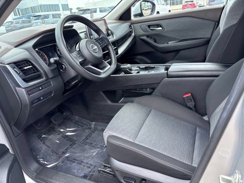 Used 2023 Nissan Rogue SV FWD image 22