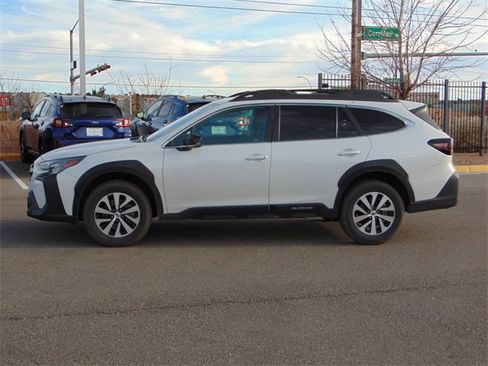 Used 2024 Subaru Outback Premium image 7