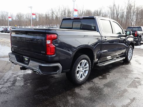 Used 2022 Chevrolet Silverado 1500 LTZ w/ LTZ Convenience Package II image 32