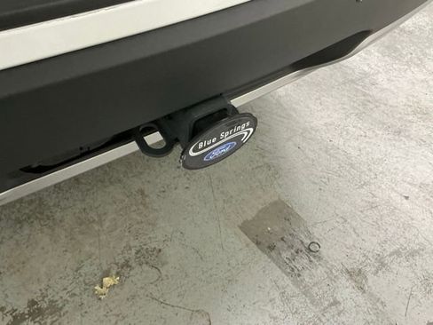 Used 2025 Ford Explorer Active w/ Active Comfort Package image 7