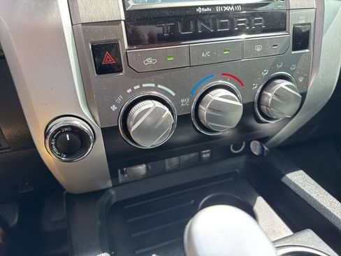 Used 2019 Toyota Tundra SR5 w/ SR5 Upgrade Package image 31