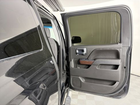 Used 2016 GMC Sierra 1500 SLE w/ SLE Value Package image 26