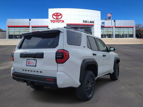 New 2026 Toyota 4Runner SR5 image 4