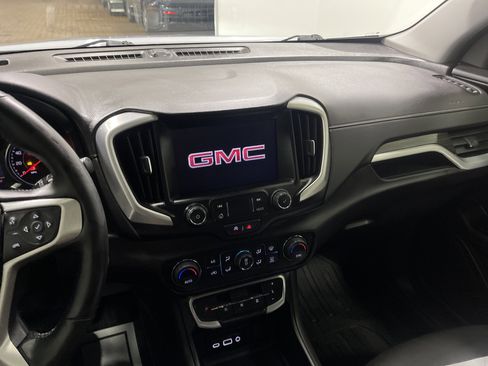 Used 2023 GMC Terrain SLT w/ Elevation Edition image 30