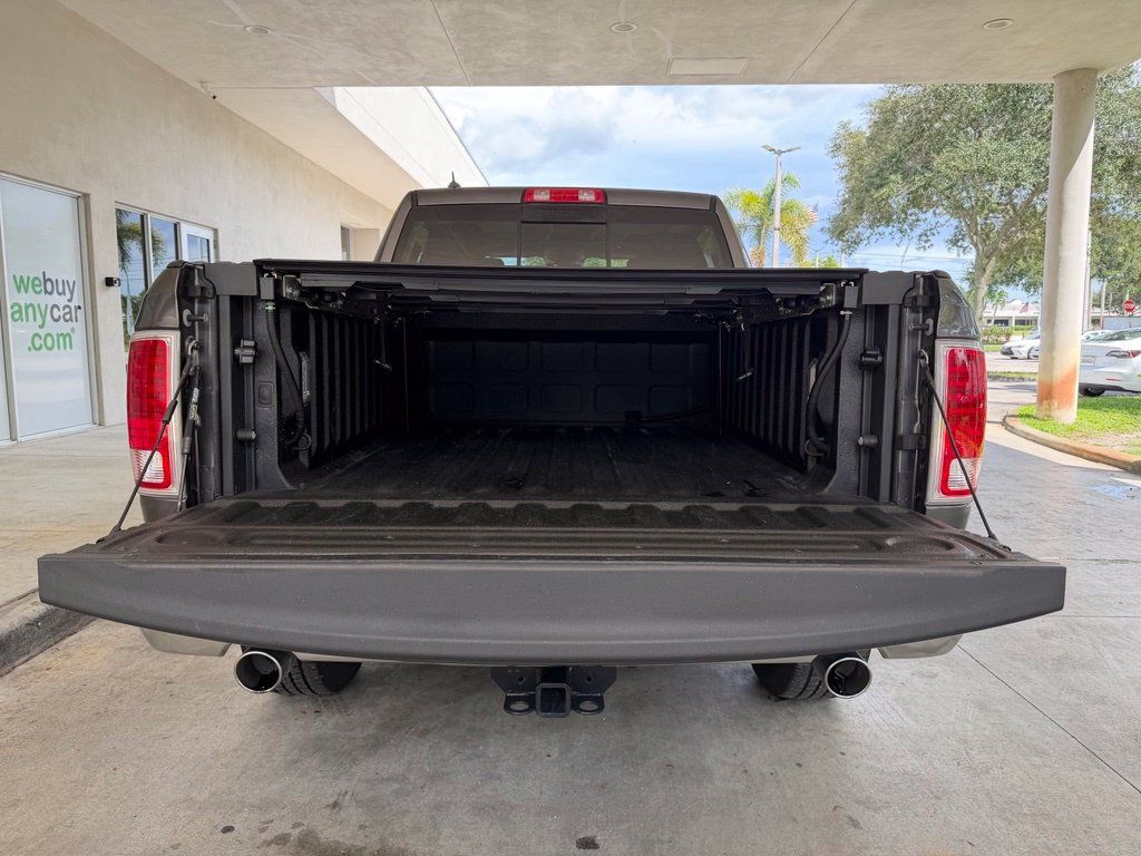 Used 2019 RAM 1500 Laramie w/ Convenience Group AWD/4WD image 40