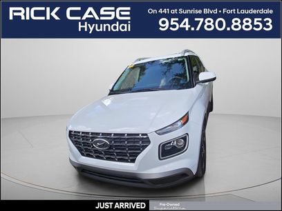 Used 2021 Hyundai Venue SEL w/ Premium Package