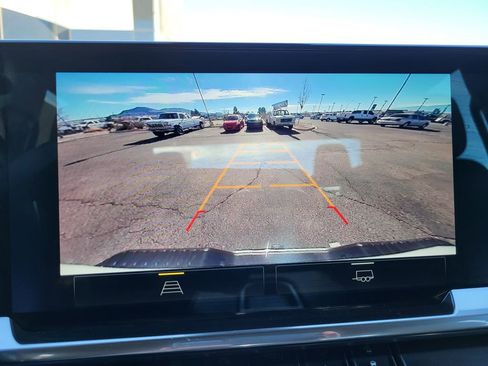 Used 2024 Chevrolet Silverado 2500 LT image 14