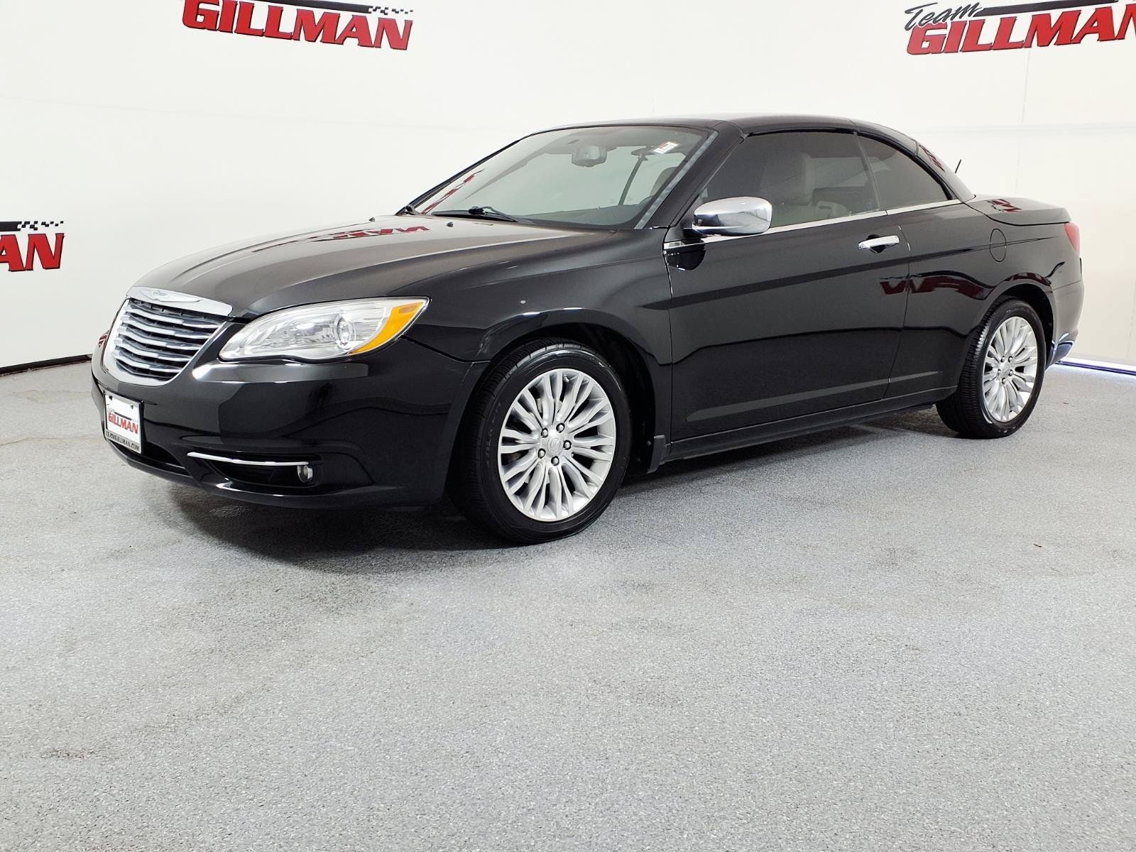 Used 2011 Chrysler 200 Limited FWD image 3