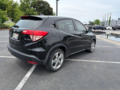 Used 2018 Honda HR-V LX image 4