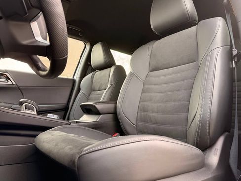 Used 2023 Mitsubishi Outlander Ralliart AWD/4WD image 28