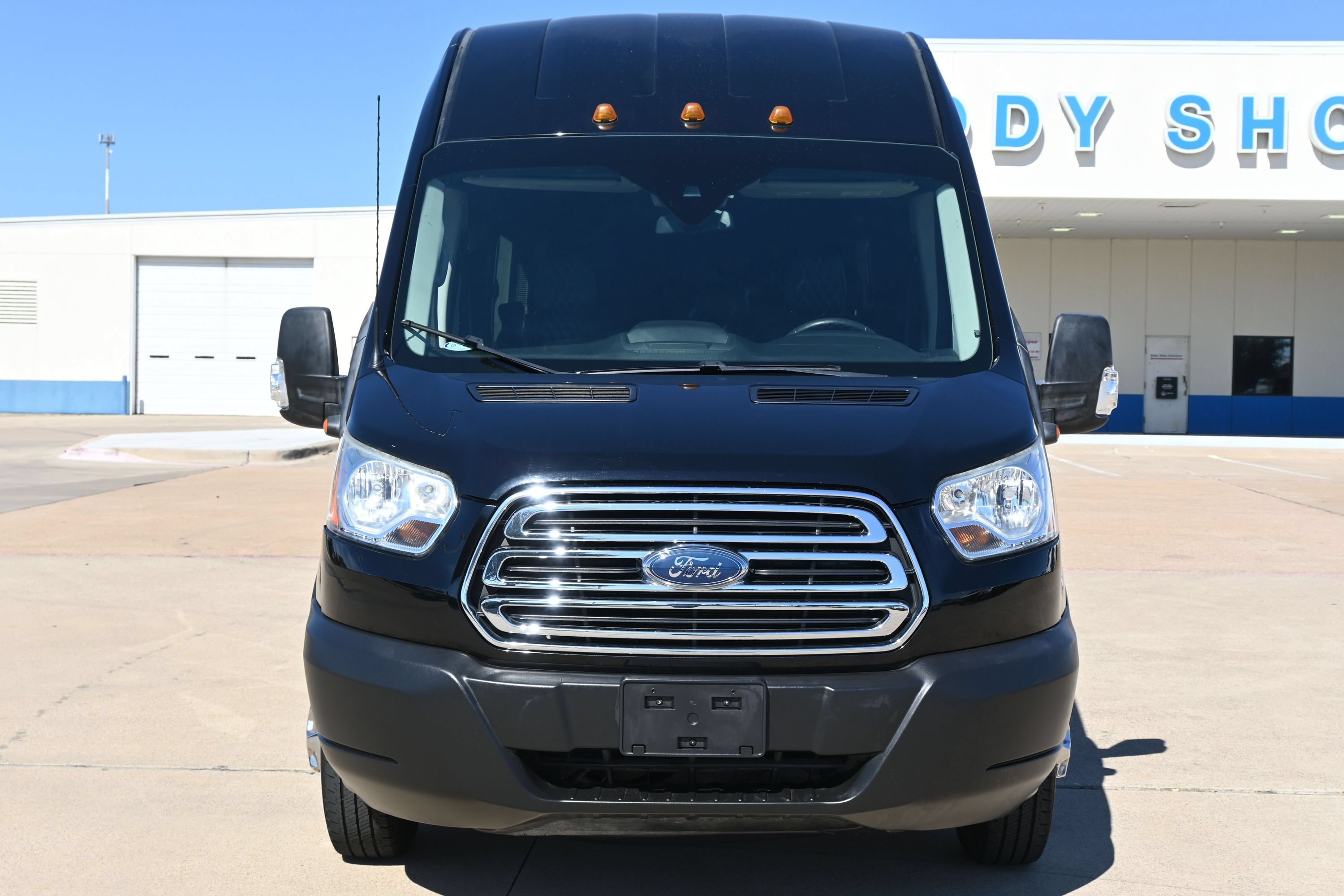 Used 2019 Ford Transit 350 XLT RWD image 13