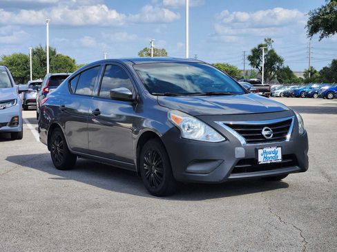 Used 2016 Nissan Versa S Plus FWD image 3