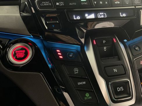Used 2022 Honda Odyssey Touring image 5