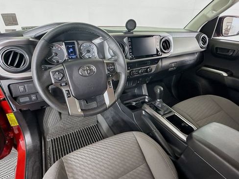 Used 2022 Toyota Tacoma SR5 image 7