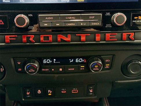 Used 2025 Nissan Frontier PRO-4X w/ Pro Convenience Package image 13