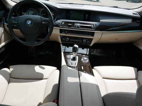 Used 2013 BMW 528i xDrive Sedan AWD/4WD image 10