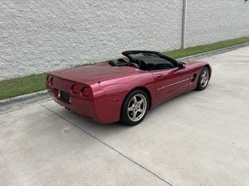 Used 2000 Chevrolet Corvette Convertible RWD image 22