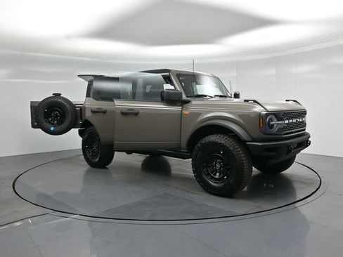 New 2026 Ford Bronco Badlands image 30