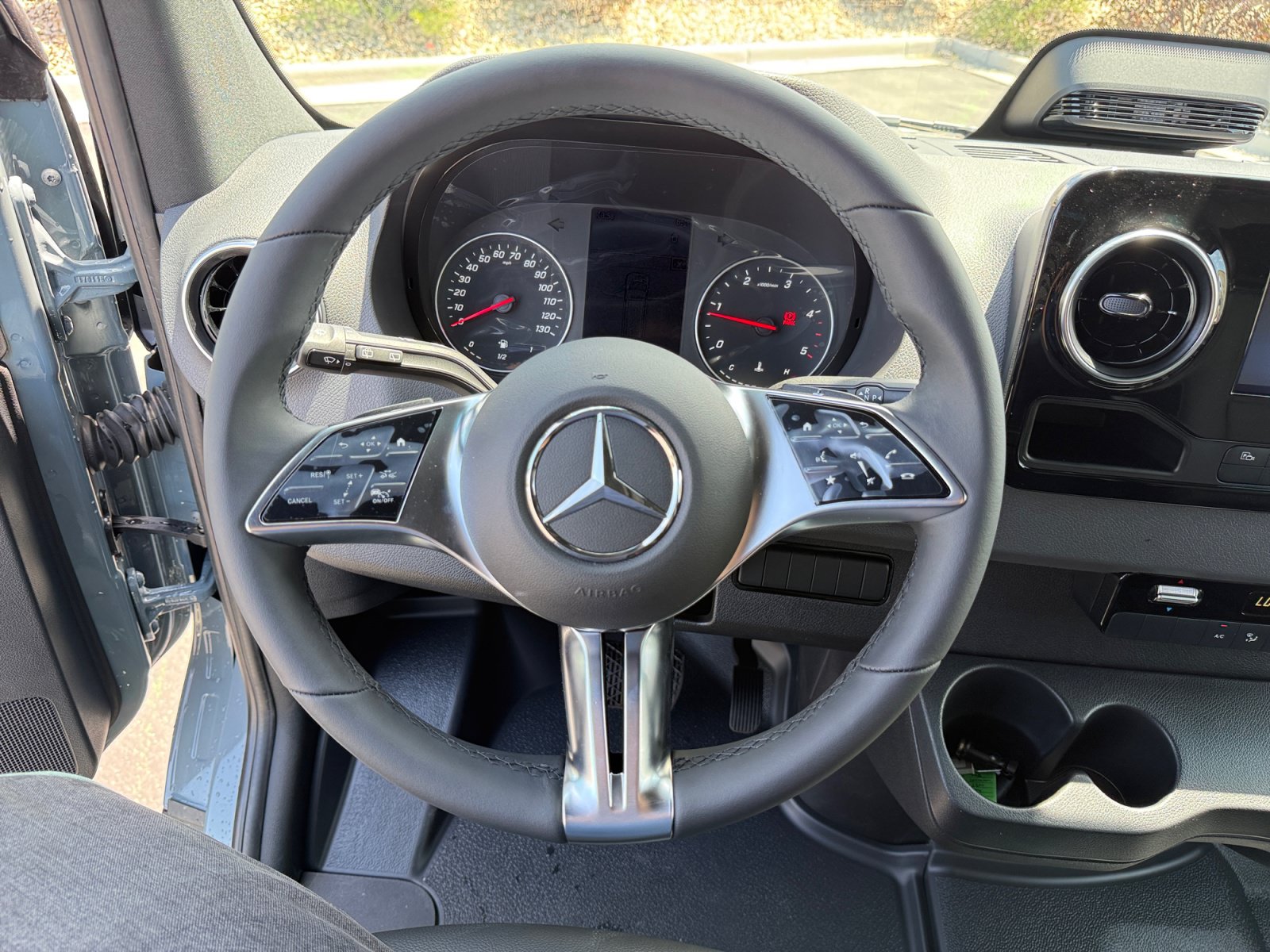 New 2026 Mercedes-Benz Sprinter 2500 image 9