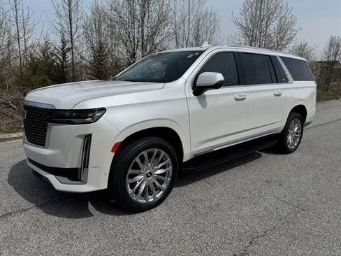 Used 2022 Cadillac Escalade ESV Premium Luxury image 1