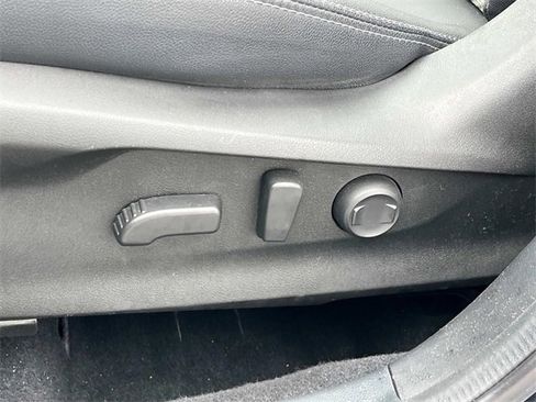 Used 2023 Subaru Forester Premium image 31