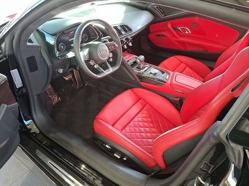 Used 2023 Audi R8 V10 performance image 10