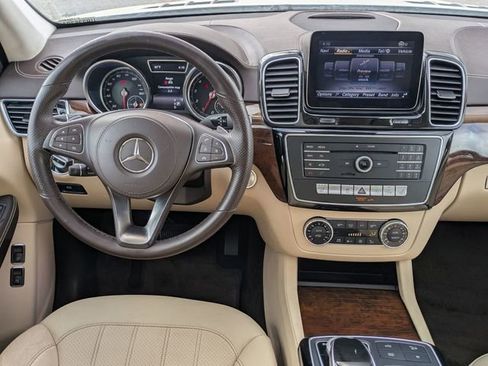 Used 2018 Mercedes-Benz GLS 450 4MATIC image 33
