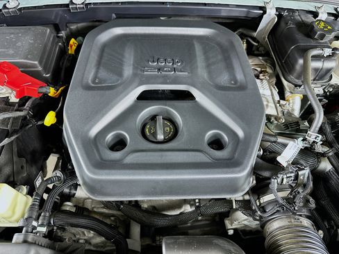Used 2023 Jeep Wrangler Unlimited w/ Cold Weather Group AWD/4WD image 31