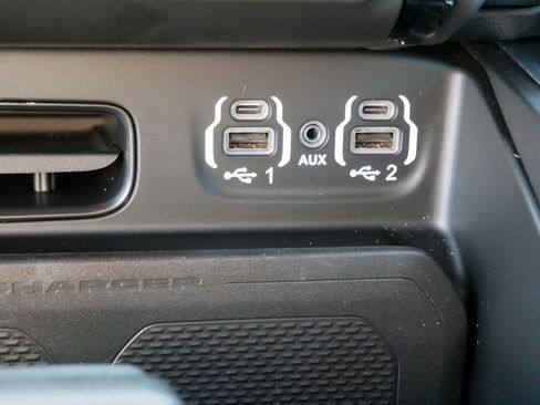 Used 2023 RAM 2500 Laramie AWD/4WD image 19