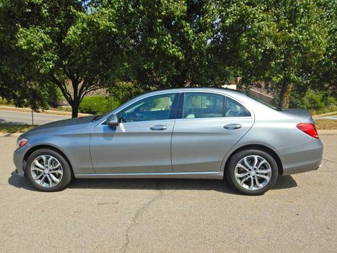 Used 2015 Mercedes-Benz C 300 4MATIC Sedan image 5