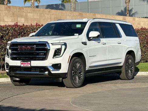 New 2026 GMC Yukon XL Elevation image 8