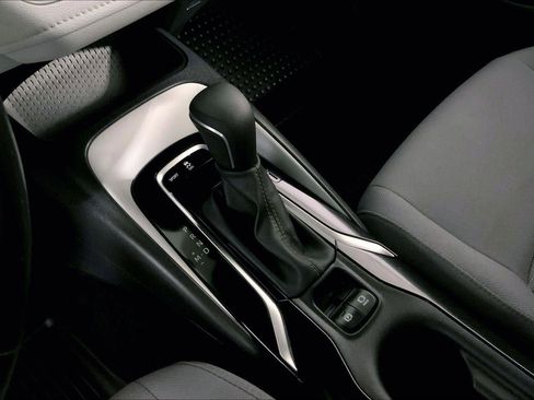 Used 2022 Toyota Corolla SE image 17