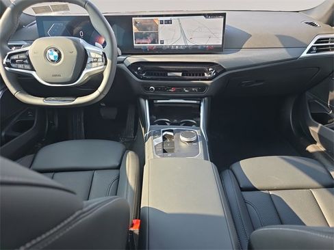 Certified 2025 BMW 330i xDrive Sedan image 10