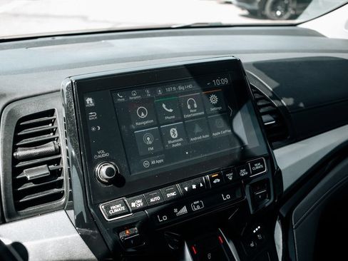 Used 2018 Honda Odyssey Elite image 32