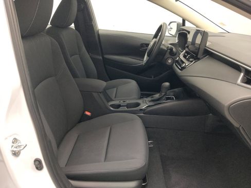 Used 2023 Toyota Corolla LE FWD image 21